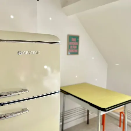 Apartamento La Twiggy , 70's Vintage, Center *