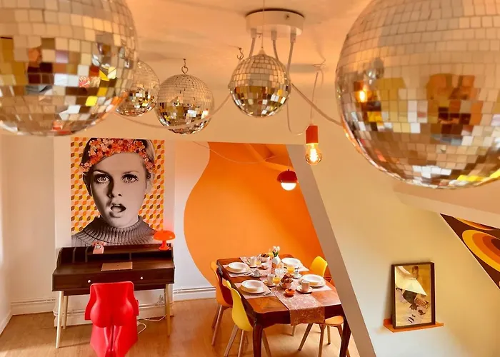 Apartment La Twiggy , 70's Vintage, Center Beauvais