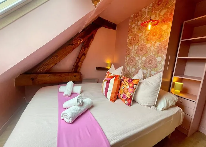 La Twiggy , 70's Vintage, Center *