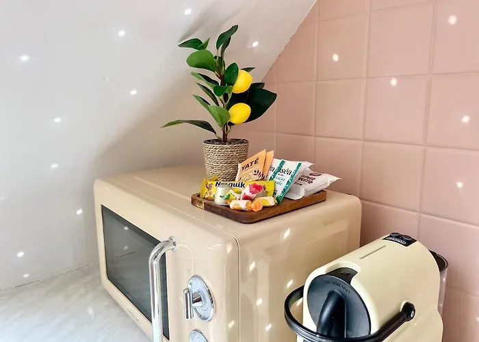 La Twiggy , 70's Vintage, Center Apartment Beauvais